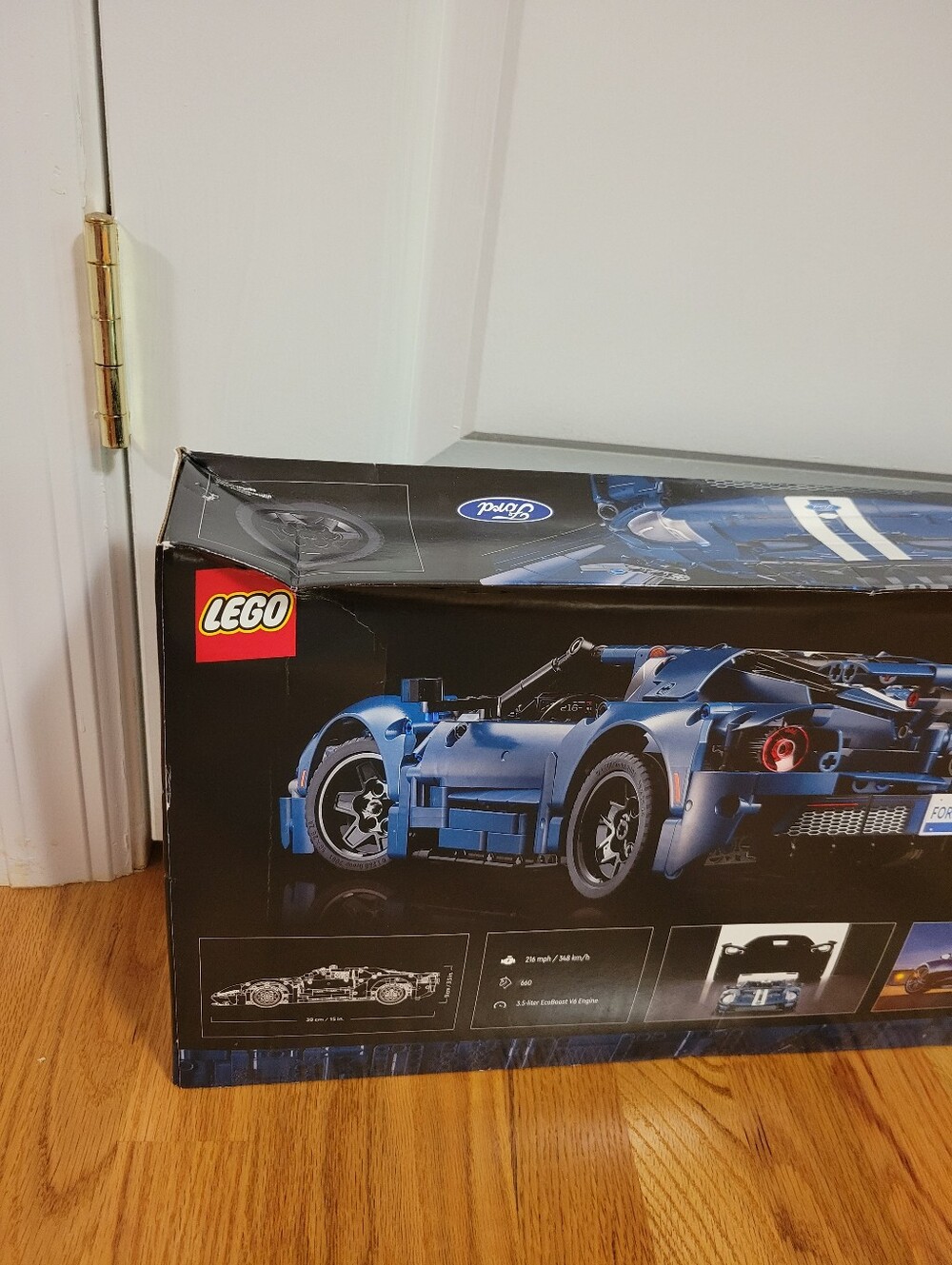 NEW LEGO Technic 2022 Ford GT Supercar Set 42154 - 1466 Pcs Factory Sealed - Picture 9 of 9